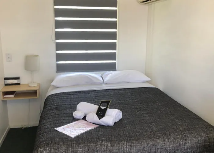 Warwick Vines Motel